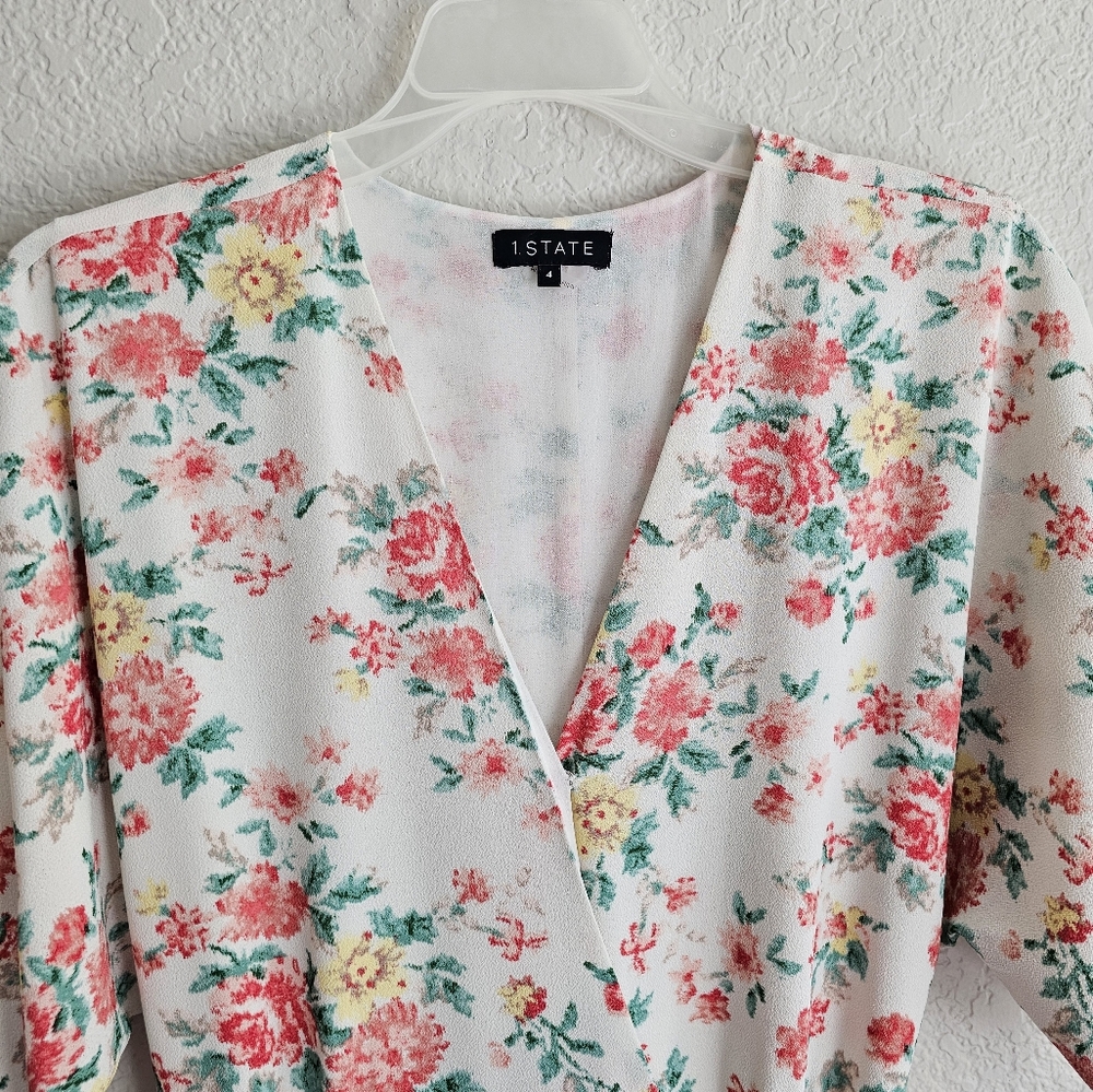 1.STATE DRESS - Picture 2 of 6